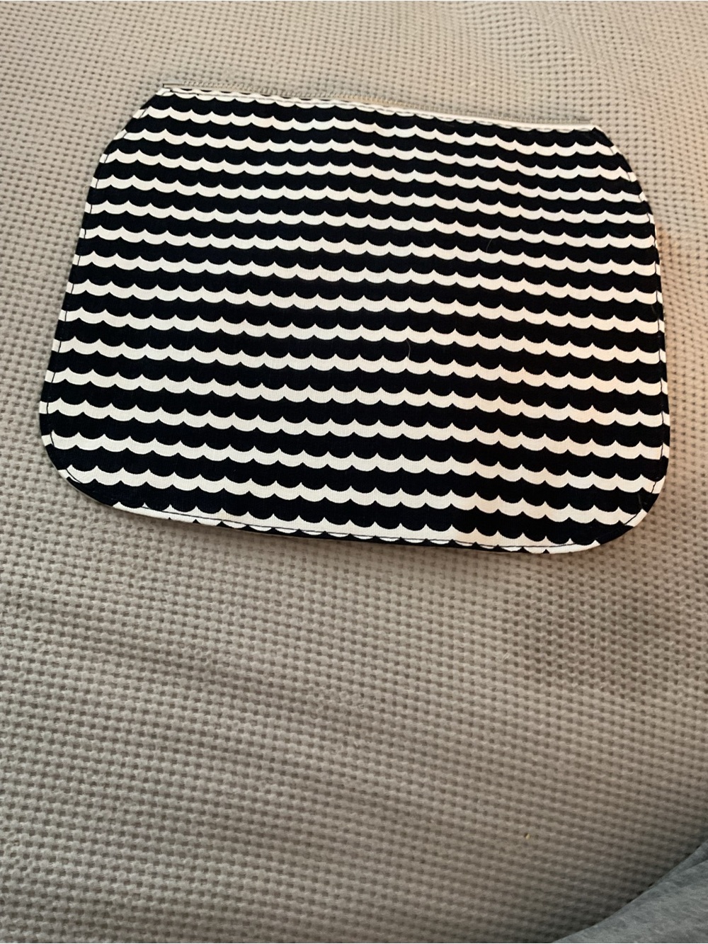 thirty-one Flap Navy Blue White Grid